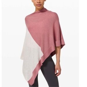 Lululemon • Yin Poncho Heathered Cherry Tint Heathered Dune